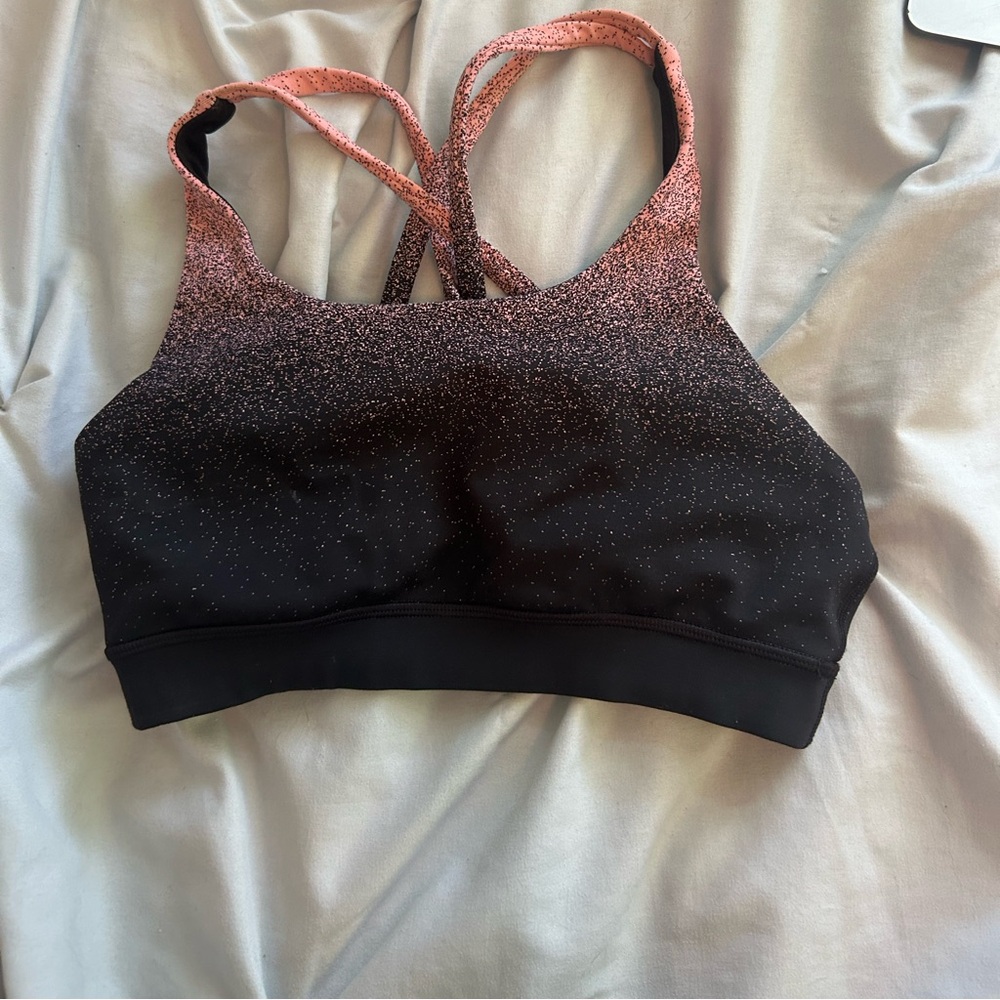 Lululemon sports bra